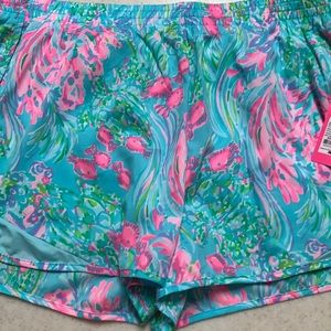 NWT Lilly Pulitzer ocean trail shorts BEST FISHES